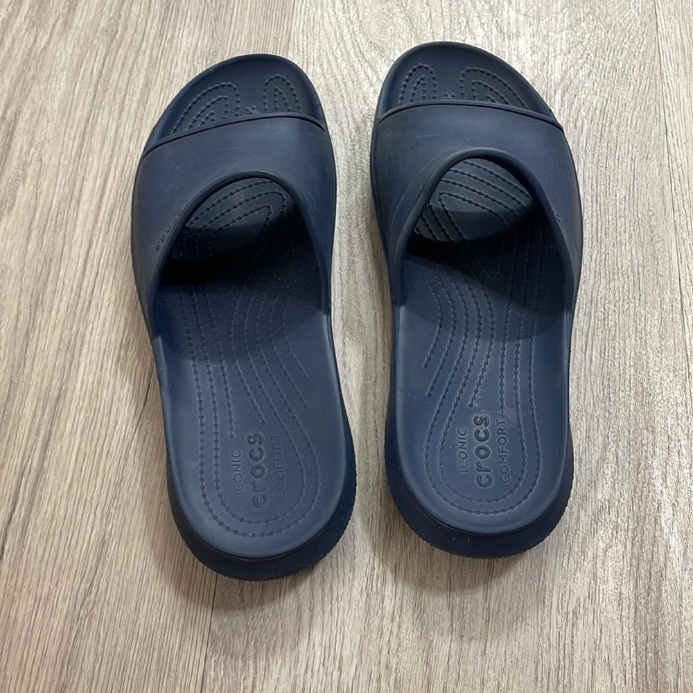 CROCS SLIDES 9Mens 11 WOMENS